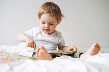 How Personalized Books Support Toddler Emotional Growth_350