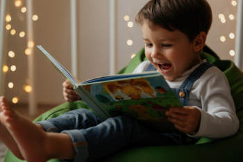 Why Toddlers Love Reading the Same Book Again and Again_350