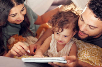 How Reading Helps Toddlers Learn New Words_350